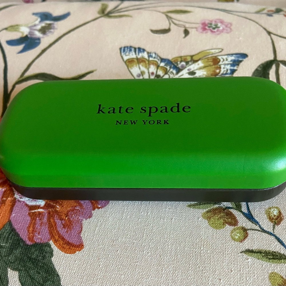 kate spade NEW YORK Green and Black Leather Hard-Shell Eyeglass Case